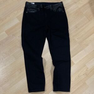 GAP Vintage Slim Mid Rise Black Jeans w/ faux leather trim Sz 31 / 12R